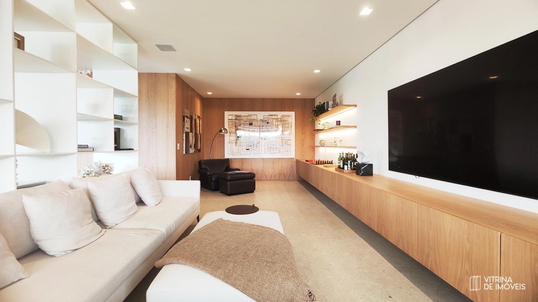 Sala de TV em Apartamento à Venda no Edifício Honfleur Real Parque.