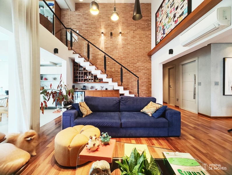 Elizabeth by Helbor e Living com Pé Direito Duplo.